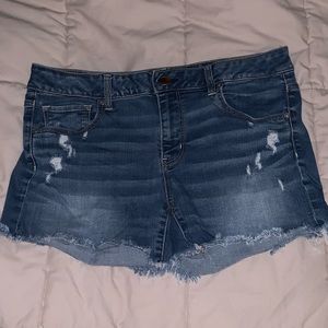 American Eagle midi fray shorts